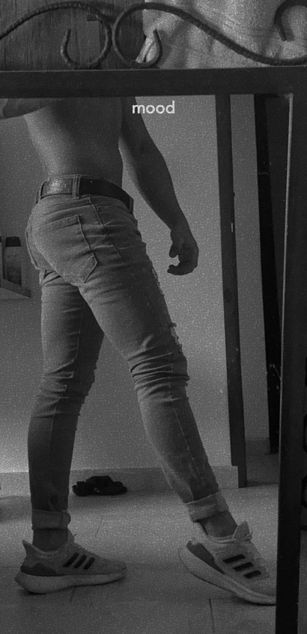 Model - Diego Moya latina