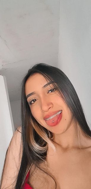 Model - TiffanyAndMarcus blowjob