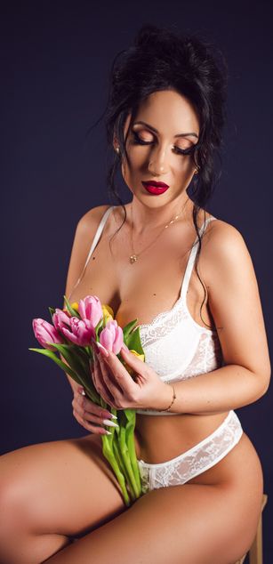 Model - BeckyShine deepthroat