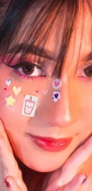 Model - Amy Cartter bigboobs