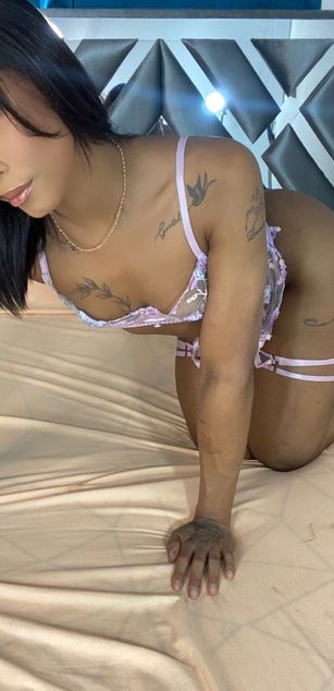 Model - Kimberly Moon bigcock