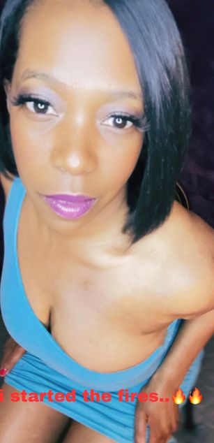 Model - VANESSA WETTT ass