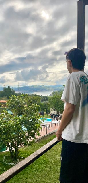 Model - Seth Retts hairy