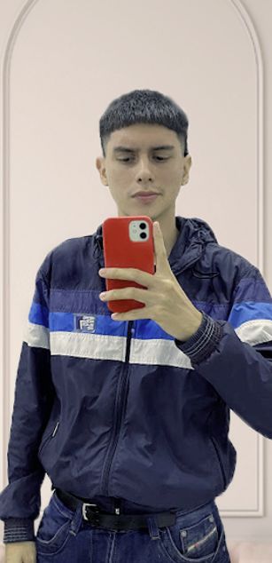 Model - Seth Retts hairy