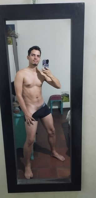 Model - Leo Bonucci gay