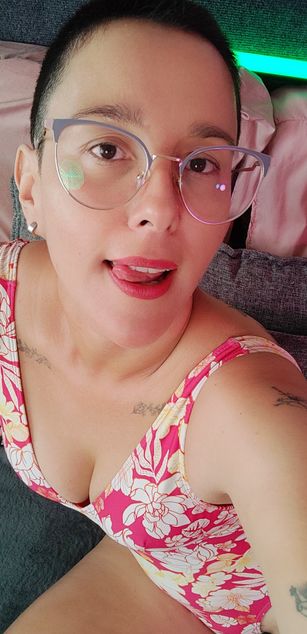 Model - Mahina84 roleplay