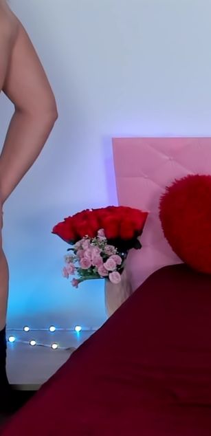 Model - AdelaHot sexy