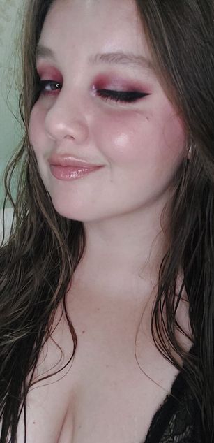 Model - Nina Baena deepthroat