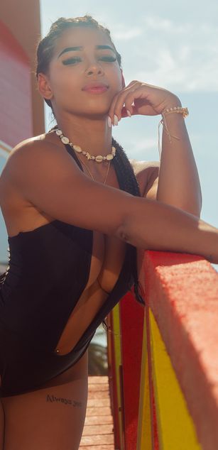 Model - TiaraRosse deepthroat