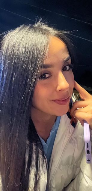 Model - AmberDux dirtytalk