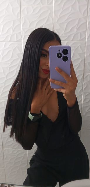 Model - AmberDux dirtytalk