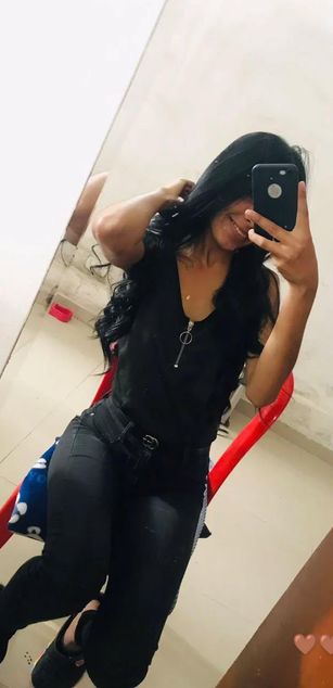 Model - AmberDux dirtytalk