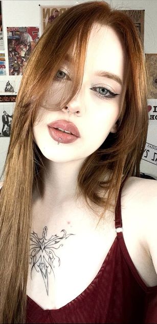 Model - Lalisa dildo