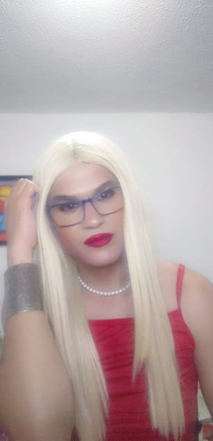 Model - katty simpson latina