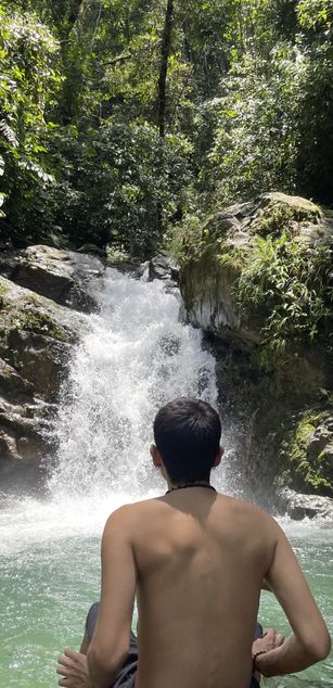 Model - Seth Retts hairy