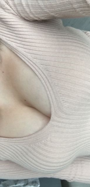 Model - Amelie bigass