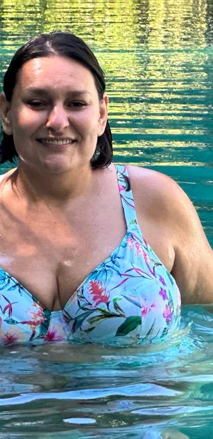 Model - Selene curvy