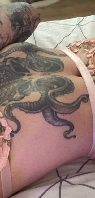 Model - NaomiLisss dp