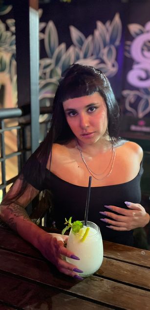 Model - Moli Myers blowjob