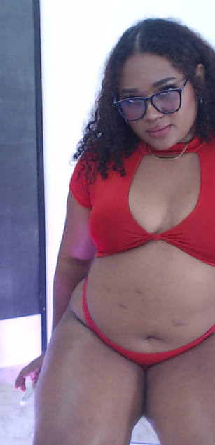 Model - RoxieLewis deepthroat