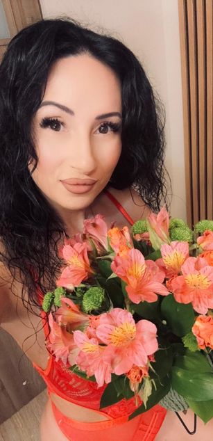 Model - BeckyShine deepthroat