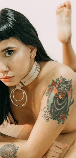 Model - Moli Myers blowjob