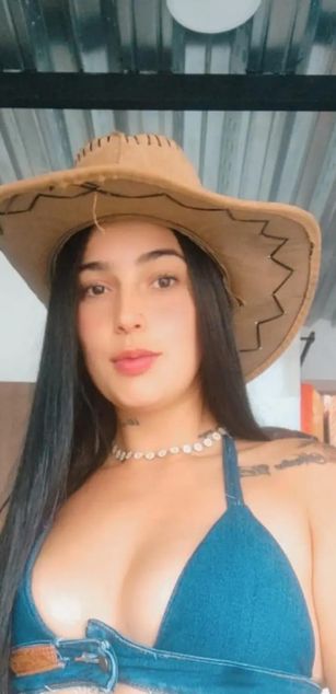 Model - jhoana dirtytalk