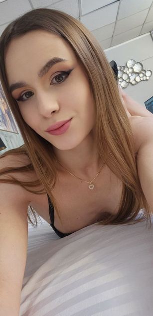 Model - MaceyHeart roleplay