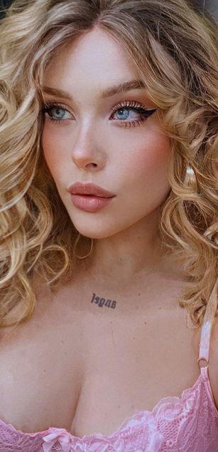 Model - Melissa Bellini toys