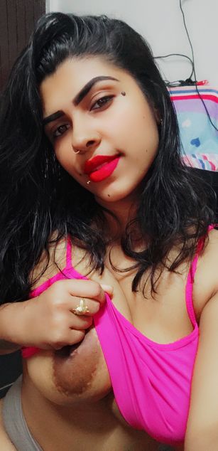 Model - Play Bunny 21 blowjob