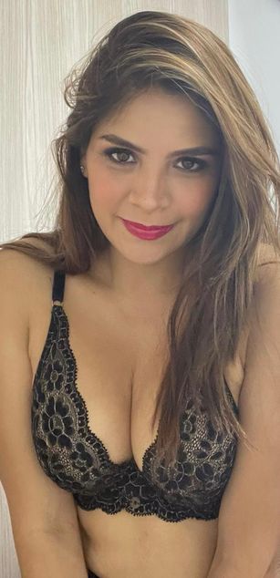 Model - Ivanka submissive