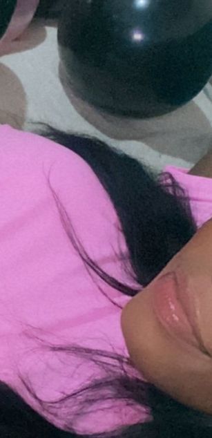 Model - Danna Squirty toys