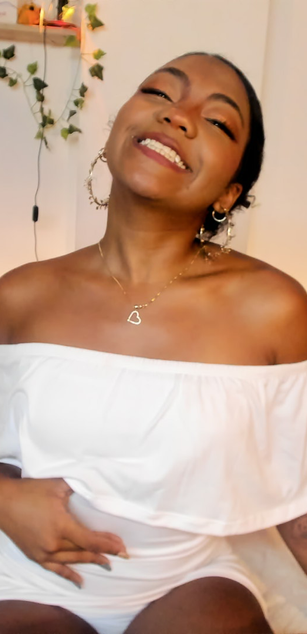 Model - Ari Allen deepthroat