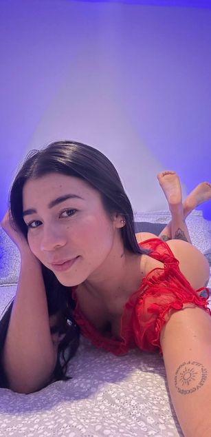 Model - Sarah Franco deepthroat