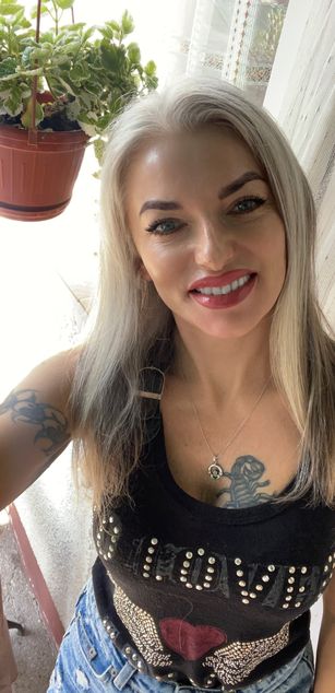 Model - GoddessBianca striptease