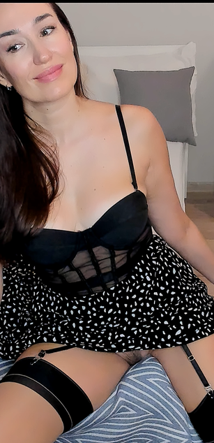 Model - WifeAlone heels