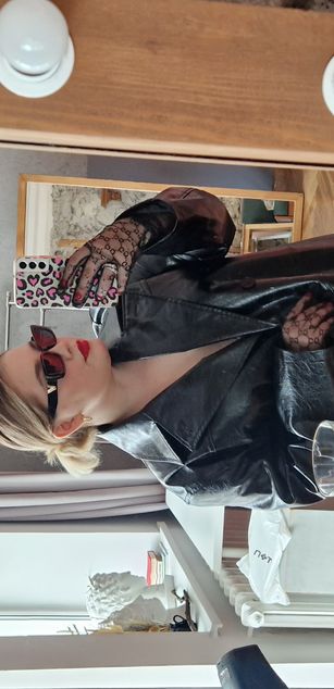 Model - Sunny_Vera striptease