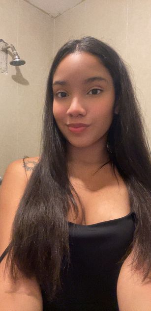 Model - KrissMua cam