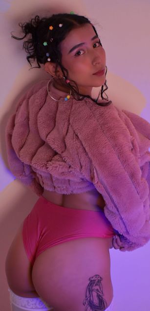 Model - VioletaFosterr roleplay