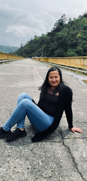 Model - RosaPretty LATIN