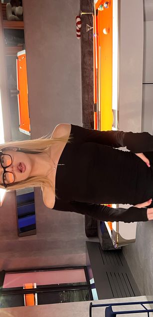 Model - Alice_dostoyevski skinny