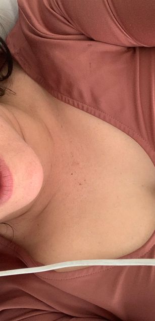 Model - EyesUpHere sweet