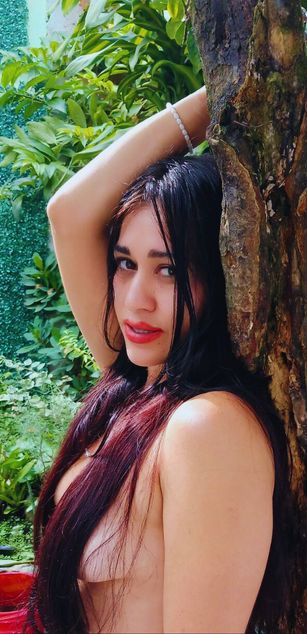 Model - abby deepthroat