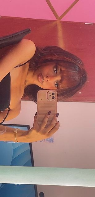 Model - Penelope deepthroat