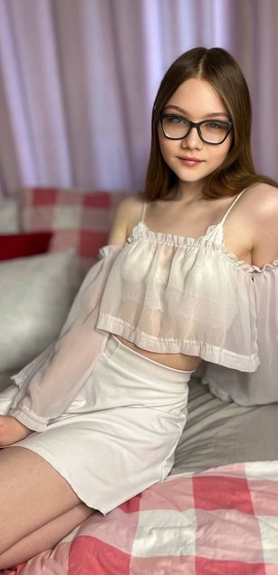 Model - Tessa petite