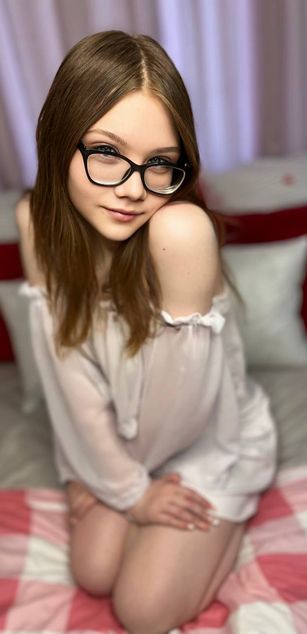 Model - Tessa petite