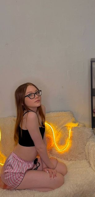 Model - Tessa petite