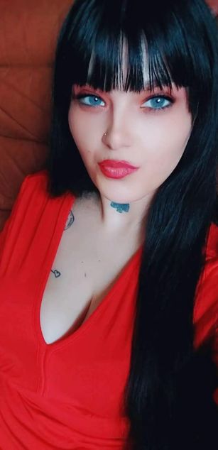 Model - FreyaParker LOVENSE