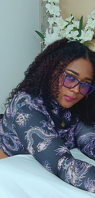 Model - RoxieLewis deepthroat