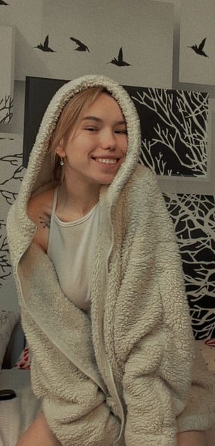 Model - Steve and Emi ass